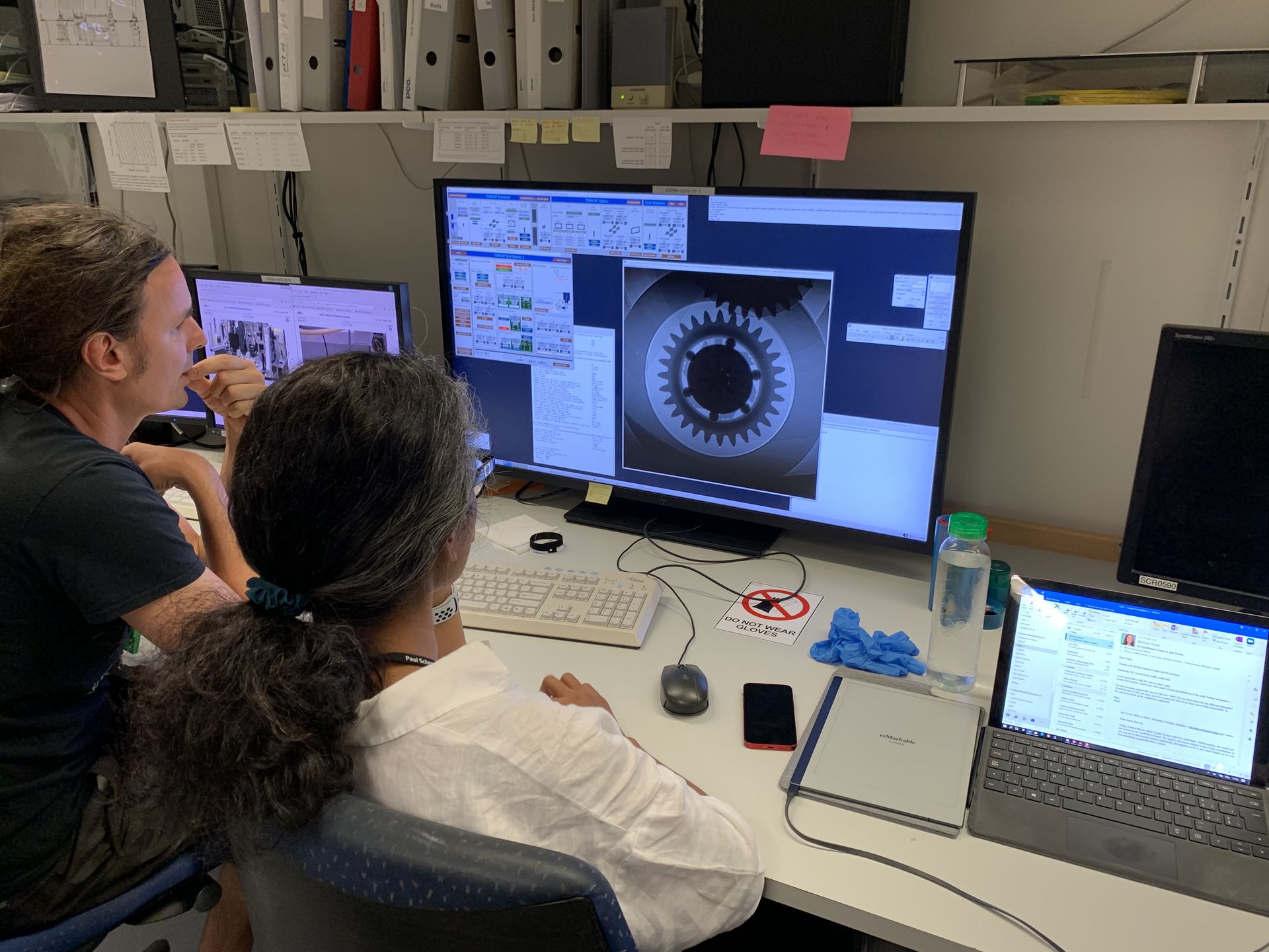 Visit of MPS Microsystems for a feasibility test of watch components ...