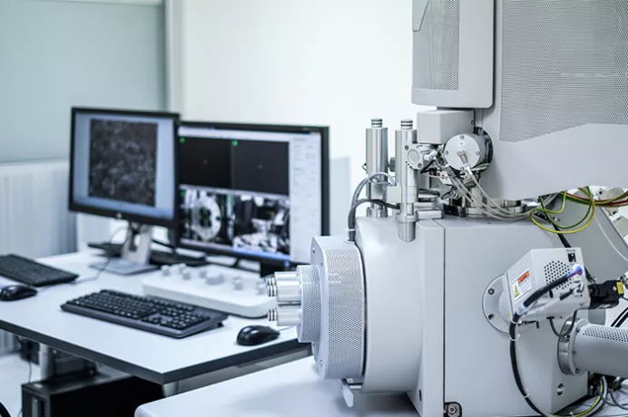 ANAXAM-Electron-Microscopes-700px-digitalution