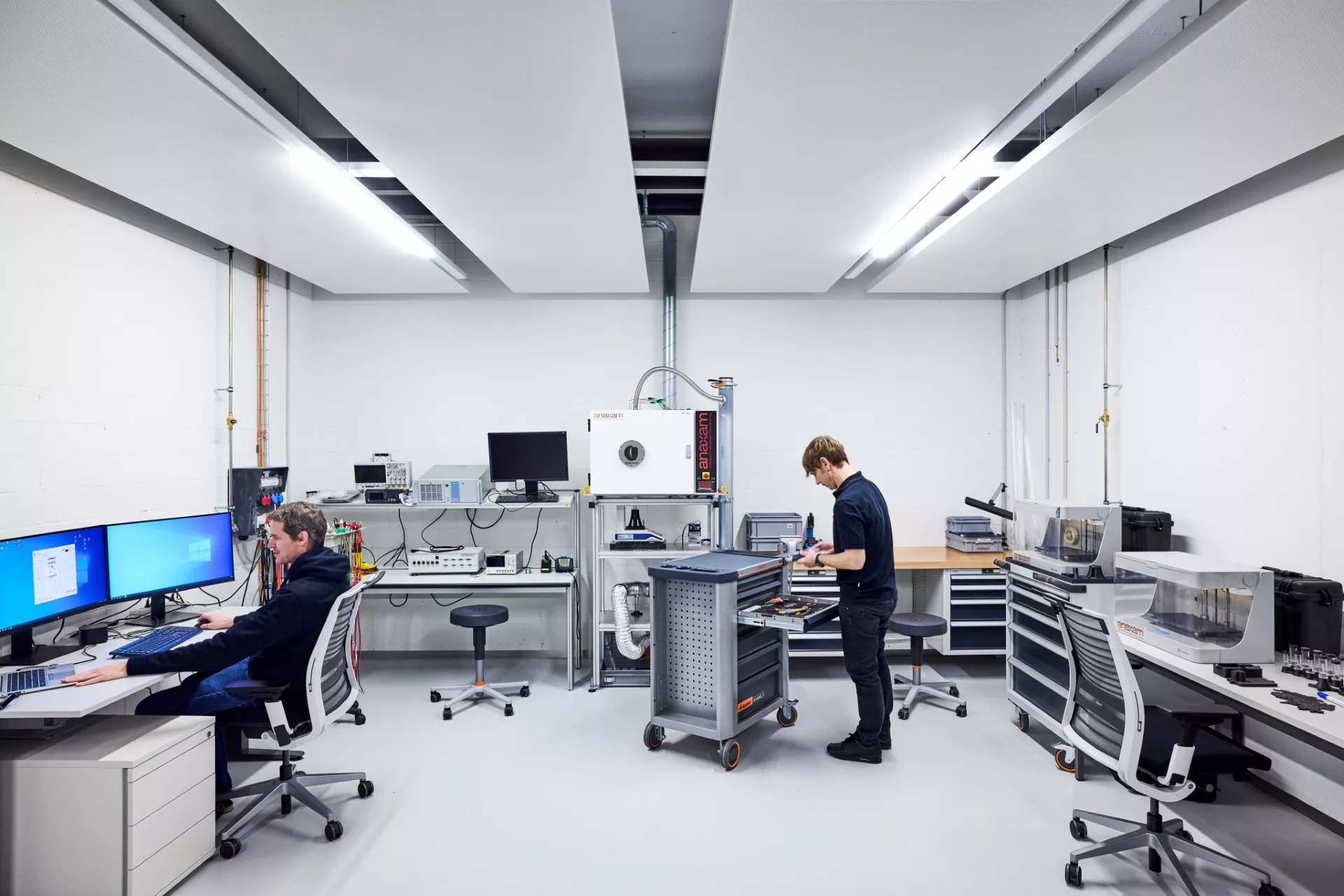 HQ Laboratory