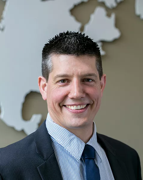Dr. Andreas Schmid